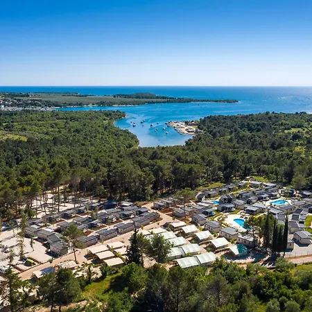 Lovely Stacaravan In Vabriga Campingplatz Poreč