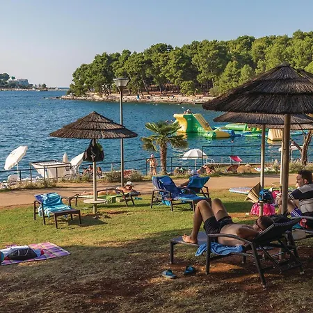 Lovely Stacaravan In Vabriga Campingplatz 5*